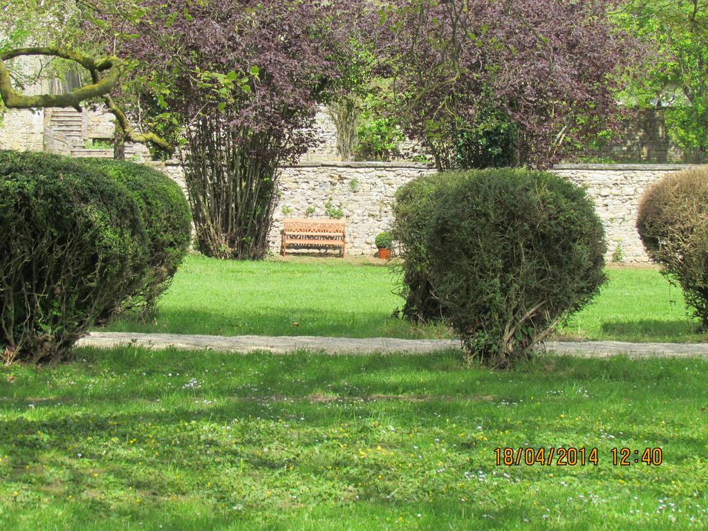 L'Orangerie Du Grand Jardin Villa Condé-sur-Seulles Buitenkant foto