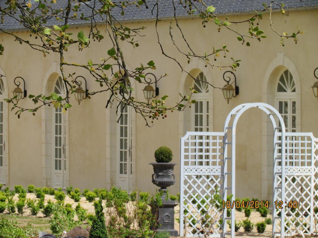 L'Orangerie Du Grand Jardin Villa Condé-sur-Seulles Buitenkant foto